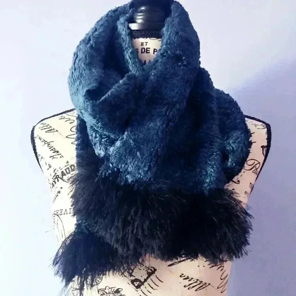 Teal Blue Green Chenille Scarf with Black Fringe NWOT - Picture 4 of 5